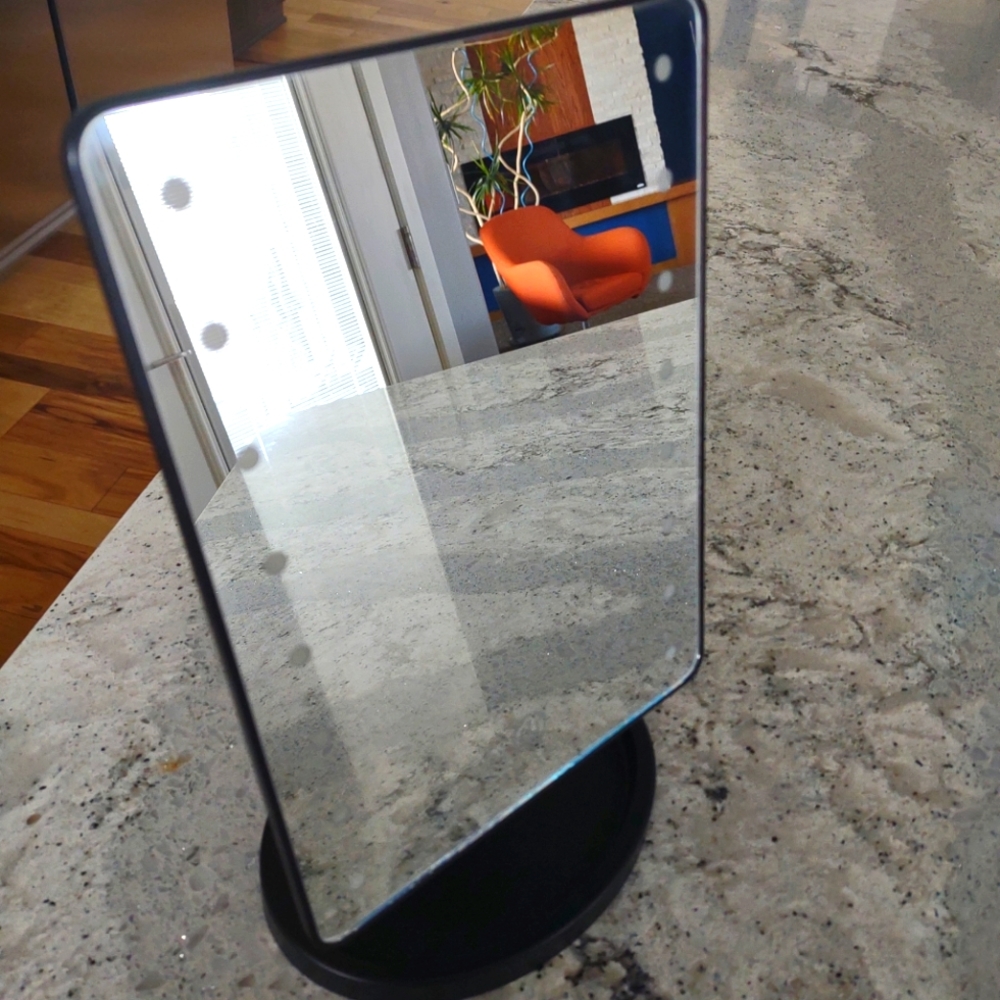 Conair battery powered lighted mirror